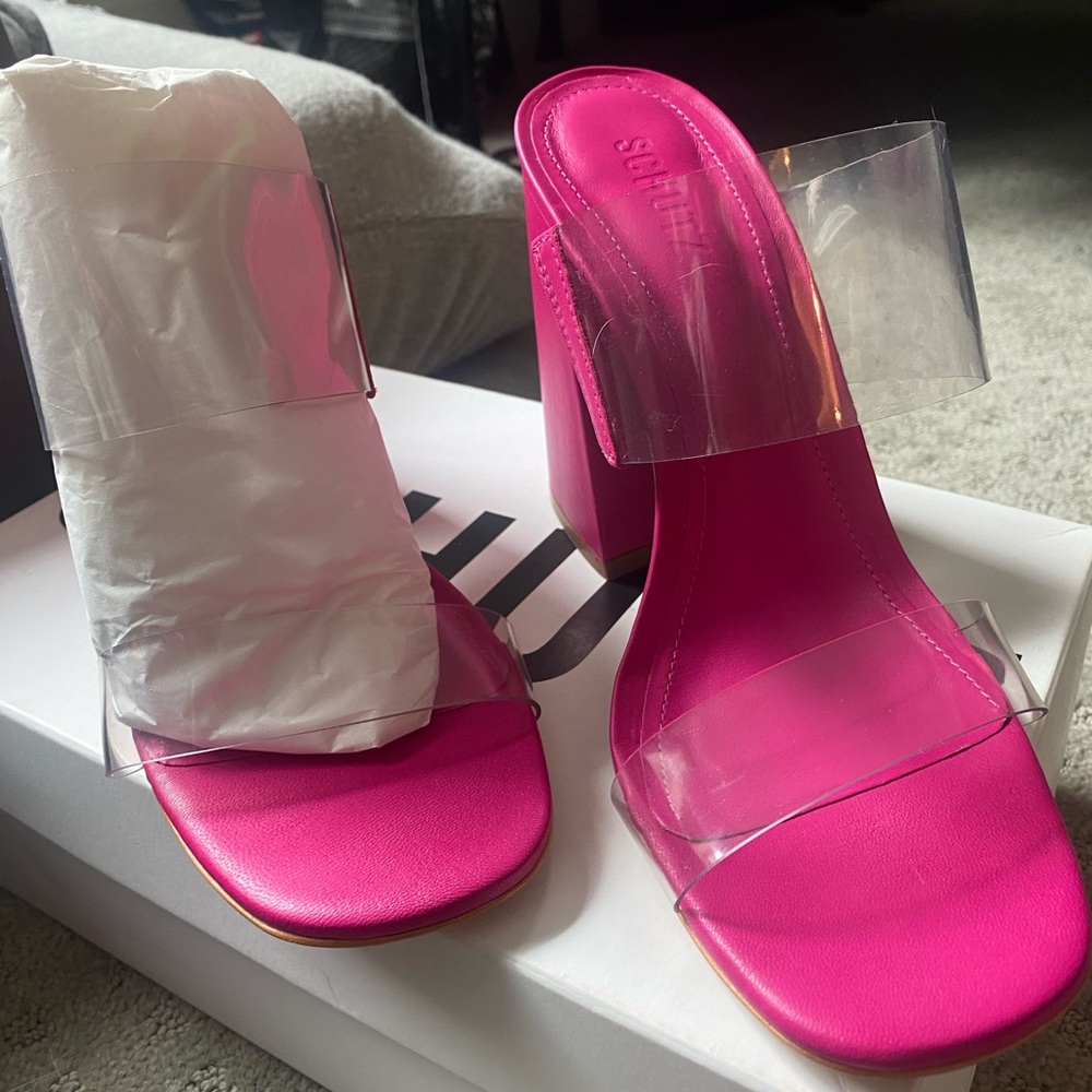 BRAND NEW Schutz Victorie High Block Heel Sandals